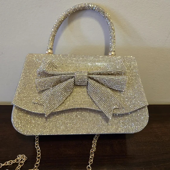 Windsor Gold Rhinestone Bow Clutch✨️ - Picture 3 of 11